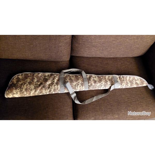 Etui fourre carabine 128 cm camo.Transport: 2 poign�es & lani�re.