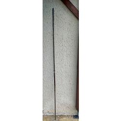 ANCIENNE IMPOSANTE LANCE AFRICAINE , ETHNIE MASSAI, XIX&deg; SIECLE, CHASSE AU LION ET BUFFLE, 200 CM