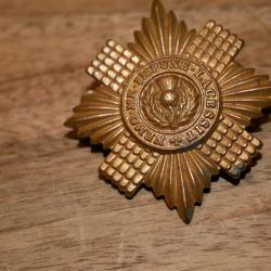 Insigne British Scots Guards ancien WW2?