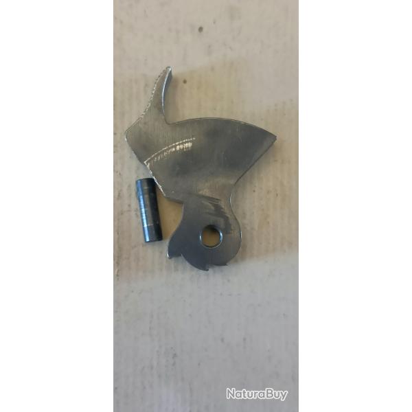 Carabine levier sous garde Henry 001: chien 21 + axe 22 (1436)