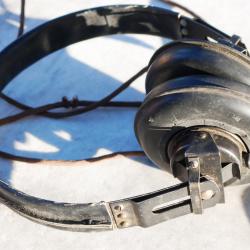 &eacute;couteurs pour tankiste blind&eacute; troupe d'occupation en Normandie LIS26SAK001