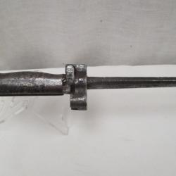 sortie de grenier ba&iuml;onnette lebel S F  (rosalie ) vendue en l'&eacute;tat  le systeme  de fixation parfait