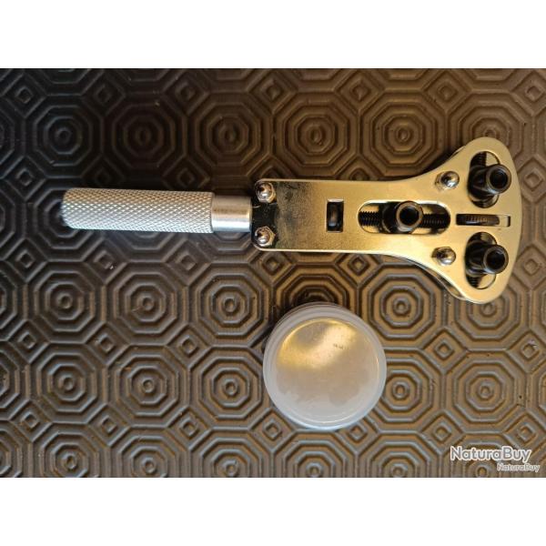 Outil pour d�montage couvercles de montres