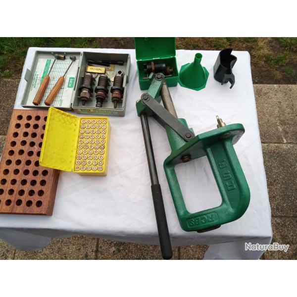 Lot outil rechargement munition 357 magnum et 38 sp�cial + presse RCBS RS3