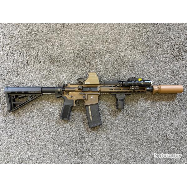 "PACK SCHMEISSER ULTIMA" AR15 Calibre 223 Rem Canon 10.5" + Point rouge + Silencieux + Laser + Lampe