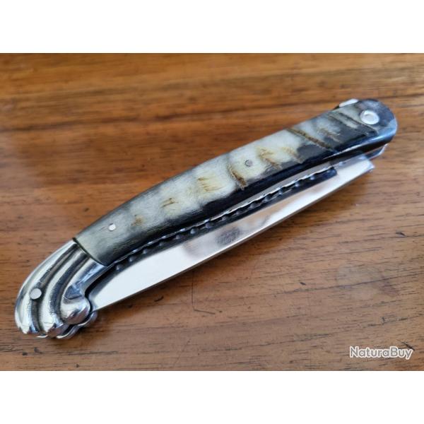 Superbe  couteau " OCEAN"  corne de b�lier .