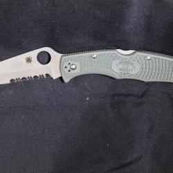Couteau EDC Spyderco Endura 4 Gris