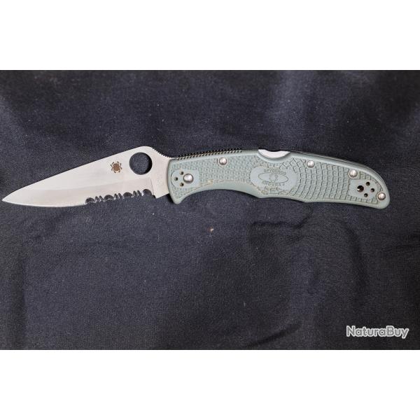 Couteau EDC Spyderco Endura 4 Gris