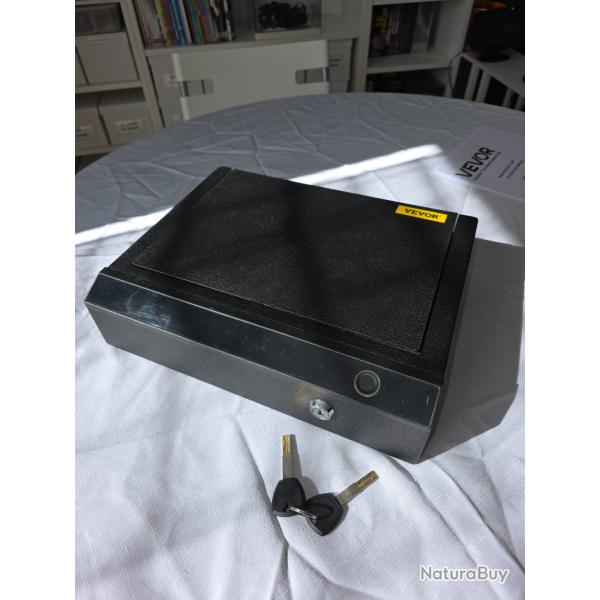 Coffre pour armes de poing.