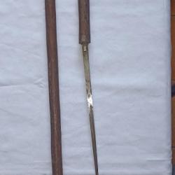 Canne &eacute;p&eacute;e de d&eacute;fense poign&eacute;e en corne vintage