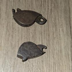 VENDS  2 PORTI&Egrave;RE POUR PISTOLET TYPE LEFAUCHEUX