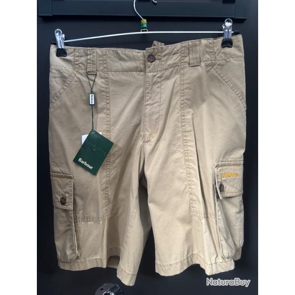 Tres beau short neuf Barbour beige taille a vendre aux ench�res destockage chasse armurerie