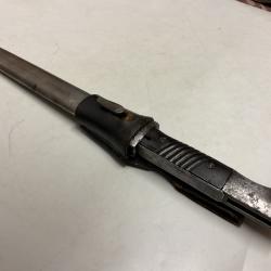 Vendu uniquement en France ba&iuml;onnette allemande.