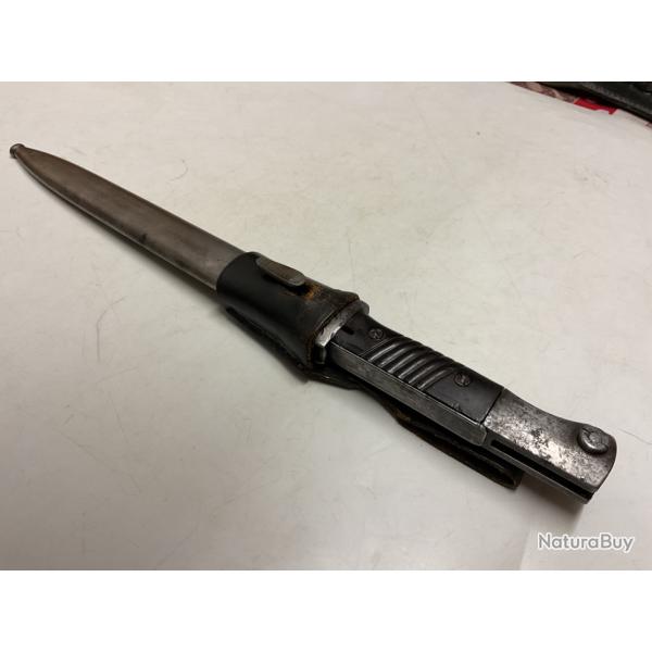 Vendu uniquement en France ba�onnette allemande.