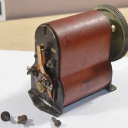 Dynamo Radio Militaire Bak&eacute;lite Combin&eacute;  &eacute;quipement soldat (15)