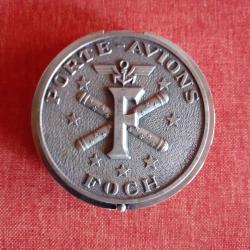 Bo&icirc;tier en m&eacute;tal porte-avions Foch