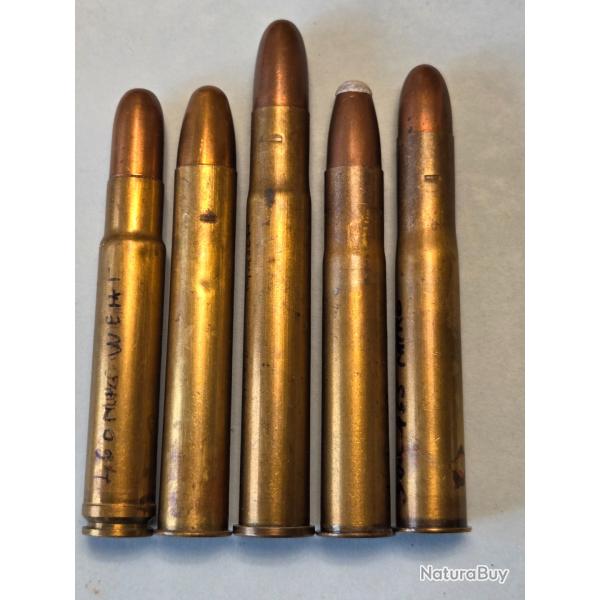 Un lot de cinq cartouches de grande chasse Nitro bel �tat de 450 " a 476 nitro