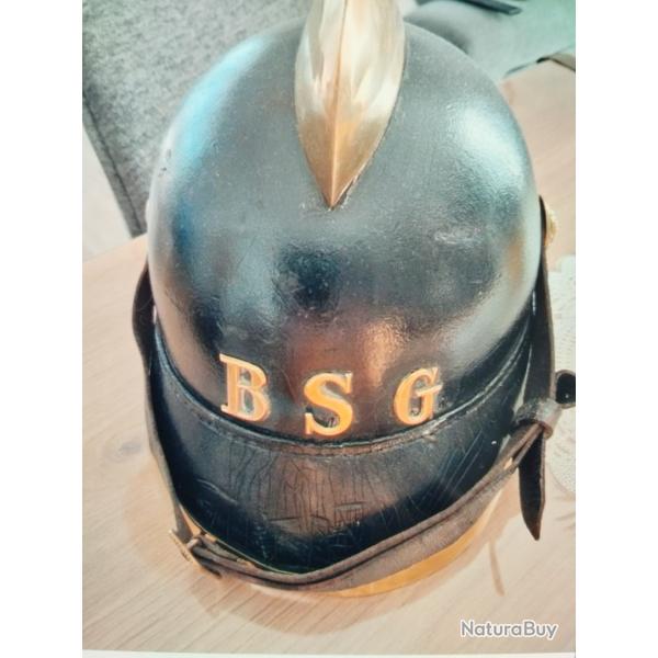 Casque de pompier Suisse en cuir