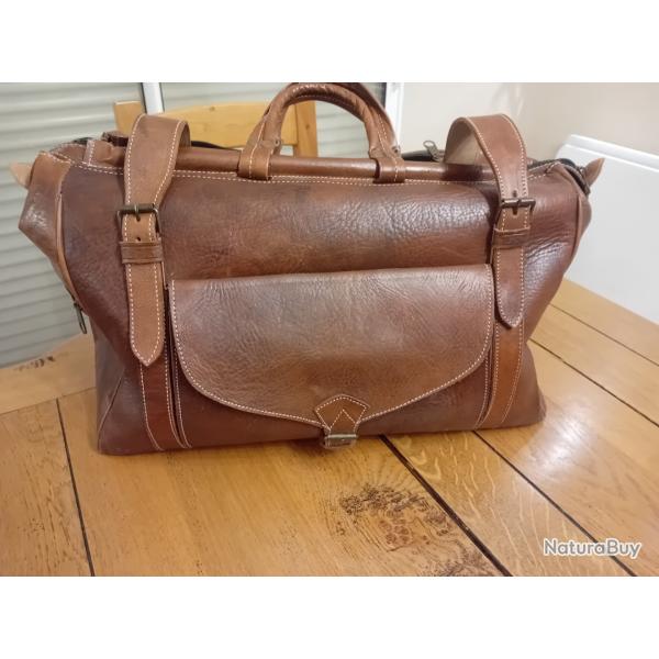 A VENDRE TRES BEAU SAC EN CUIR