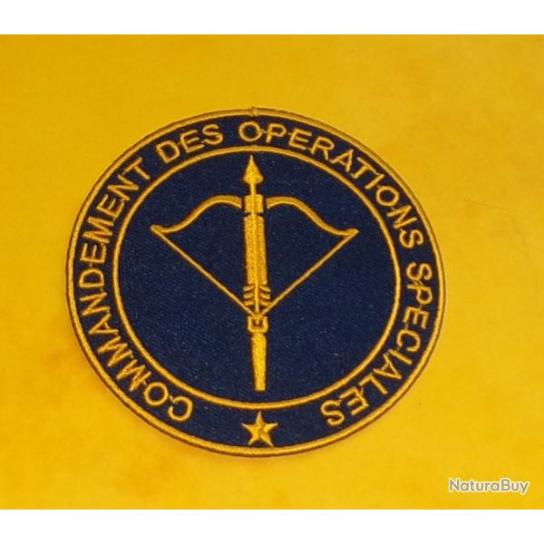 TISSU PATCH : COMMANDEMENT DES OPERATIONS SPECIALES , DIAMETRE 8 CM , BON ETAT VOIR PHOTOS . POUR TO