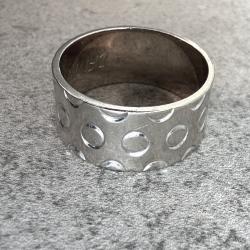 Large bague or blanc massif 18 carats - taille 51