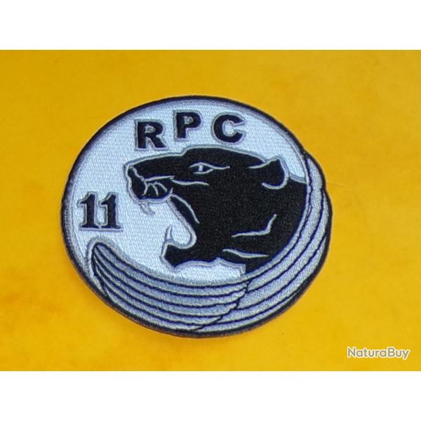 TISSU PATCH :  11� REGIMENT  PARACHUTISTES  DE CHOC  , DIAMETRE 7,5 CM , BON ETAT VOIR PHOTO . POUR