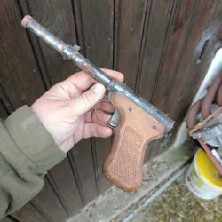 Pistolet &agrave; plombs diana