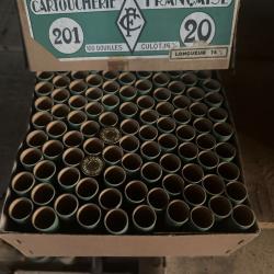 Bo&icirc;te de 100 douilles cartoucherie fran&ccedil;aise