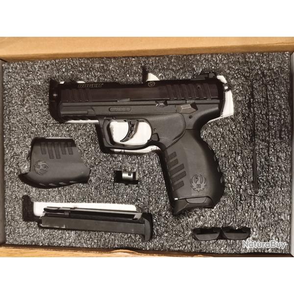 Pistoler Ruger SR22 PBT Filet� Canon 3,5" cal 22LR