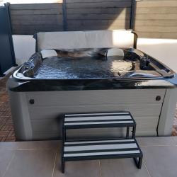 SPA 6 Places SUNDANCE PEYTON MIDNIGHT SLATE 680 214 x 214 x 92 de 2024 SOUS GARANTIE