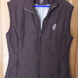 Veste sans manches  pour femmes ( parfait &eacute;tat, l&eacute;g&egrave;re et confortable )