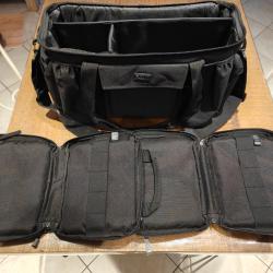 5.11 Tactical Patrol Ready Bag 40L black avec deux housses pistolets m&ecirc;me marque