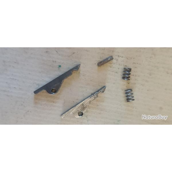 mossberg 500 ATP 12/76 : extracteur droit et gauche(1467)