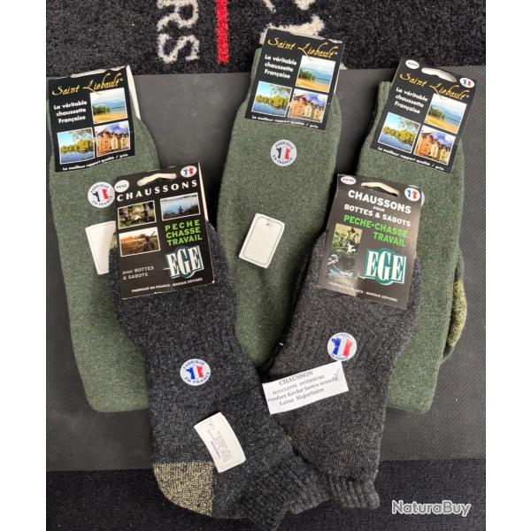 lot de 3 magnifique chaussettes + deux chaussons a vendre aux ench�res d�stockage chasse ench�re 200