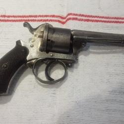 Revolver ordonnance &agrave; broche belge ou liegois en 9mm