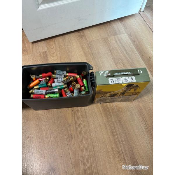 Lot de cartouche 12 en bonne �tat avec boite de munition en plus