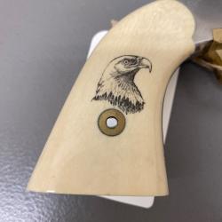 MAGNIFIQUE Revolver Poudre Noire UBERTI model 1858 New Model Army calibre 1944