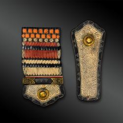 ENSEMBLE de deux pi&egrave;ces d'armure Yoroi - Japon - P&eacute;riode Edo (1603-1868)