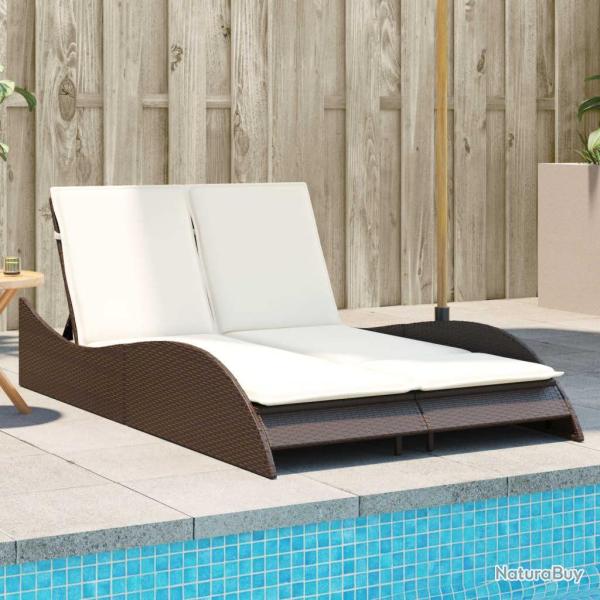 Chaise longue avec coussins marron 114x205x73 cm r�sine tress�e