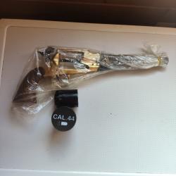 Remington 1858 , laiton cal. 44, en 8 pouces, neuf. Jamais tir&eacute;