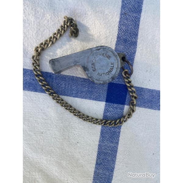 Sifflet de la gendarmerie nationale ancien
