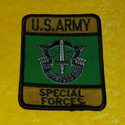 TISSU PATCH : U.S.ARMY SPECIAL FORCES&nbsp;&nbsp;, TISSU A COUDRE ,&nbsp;DIMENSION&nbsp;&nbsp;9&nbsp;CM X 7 CM&nbsp; , BON ETAT VOIR PH