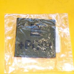 TISSU AVEC VELCRO DU GROUPE SANGUIN B POSITIF , DIMENSION 5 CM X 5 CM , AUTRES GROUPES SANGUINS DISP