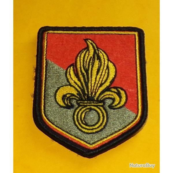 TISSU AVEC VELCRO DE LA LEGION ETRANGERE  , DIMENSION 8 CM X 6 CM ,  ETAT NEUF VOIR PHOTOS . POUR TO
