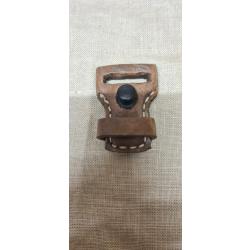Crapaud pour bretelle 98 , petit bout de cuir pour bretelle 98  (1)