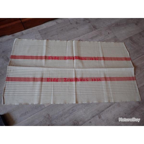 1951. Serviette en lin, arm�e suisse, ASM, services m�dicaux, infirmier, h�pitaux. Neuf de stock