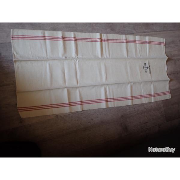 1945. Serviette en lin, arm�e suisse, ASM, services m�dicaux, infirmier de la Caserne de BIERES