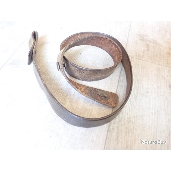 Pas de date. Sangle / bretelle en cuir pour fusil suisse Mdle 1889 ou 96/11 ou G11. A saisir