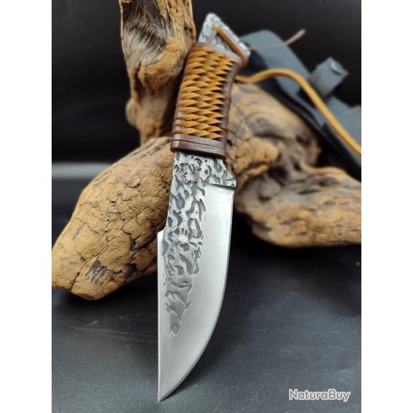 Poignard mono-bloque Lame Brute de forge manche cuir Etui