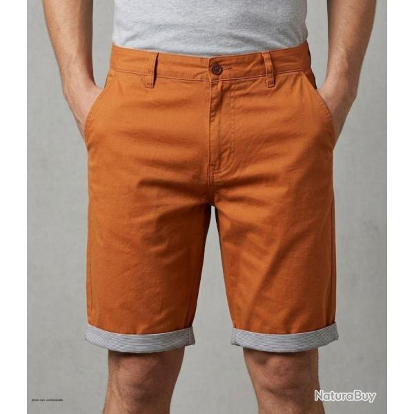 Bermuda uni avec revers CHALLENGER IBIZA2 le short 100 coton au style estival affirm�